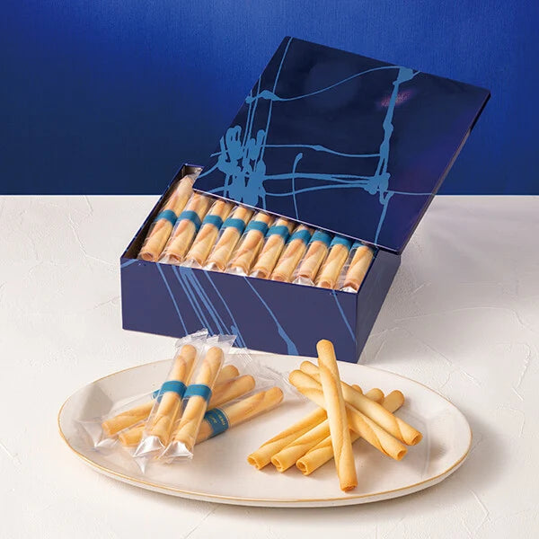 YOKU MOKU Cigare — a delicate rolled butter cookie【YOKU MOKU】
