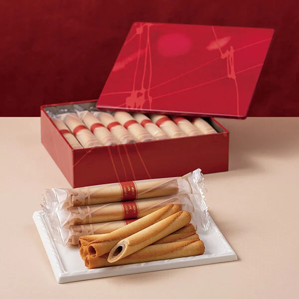 YOKU MOKU Cigare au Chocolat (18 pieces) — a delicate rolled butter cookie【YOKU MOKU】