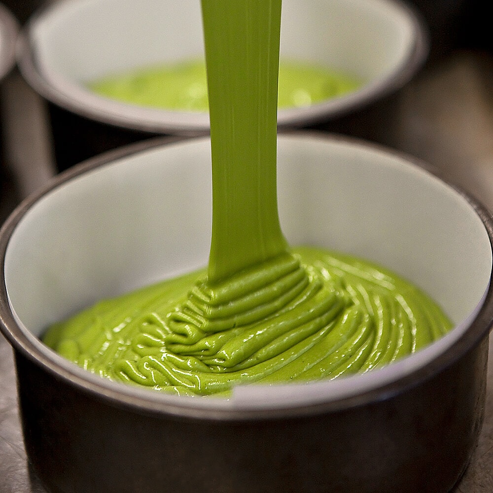 "Mangetsu" (Full Moon) Matcha Butter Cake – Moist and Rich【Cha-no-wa】